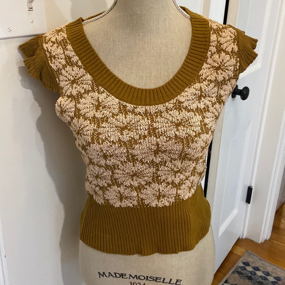 FREE PEOPLE super cute top
